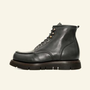 Black Pull-Up Moc Toe Boots